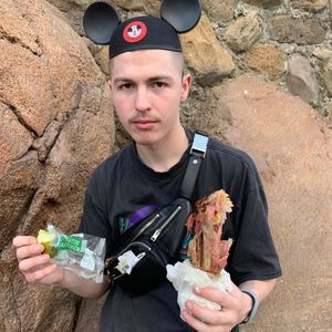 Meet your Posher, Zach